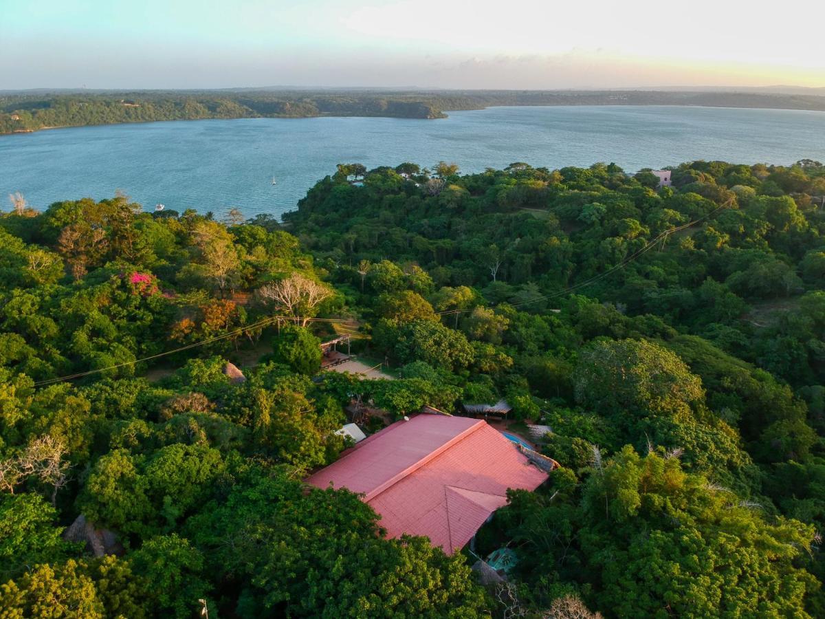 Distant Relatives Ecolodge & Backpackers Kilifi Kültér fotó