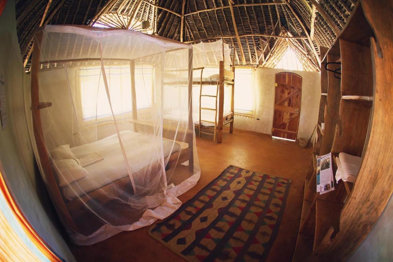 Distant Relatives Ecolodge & Backpackers Kilifi Kültér fotó