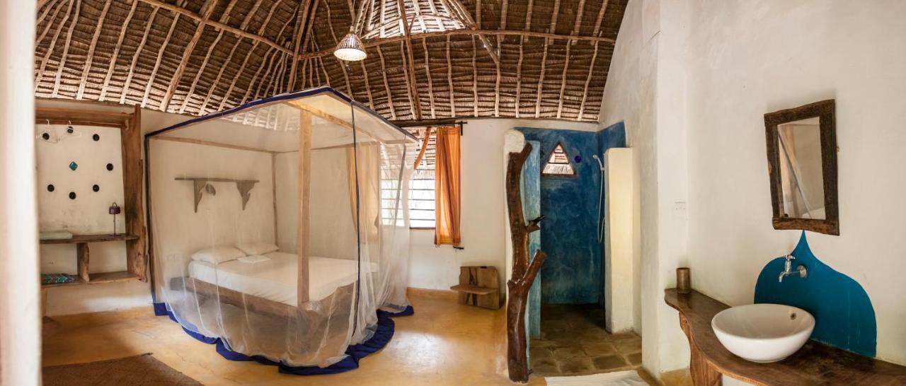 Distant Relatives Ecolodge & Backpackers Kilifi Kültér fotó